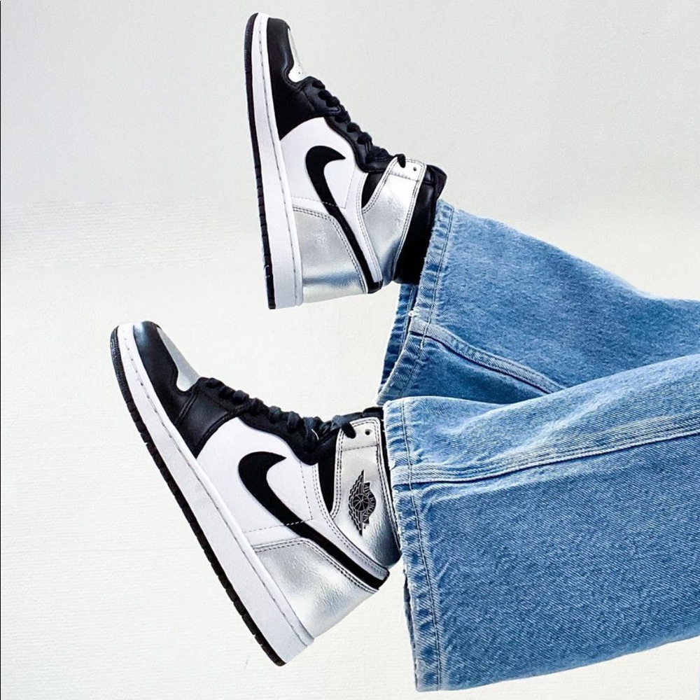 Nike air jordan 1 high sneakers - Picture 1 of 1